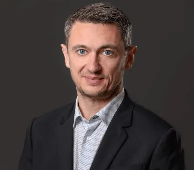 Robert Williams, Destination lawyer