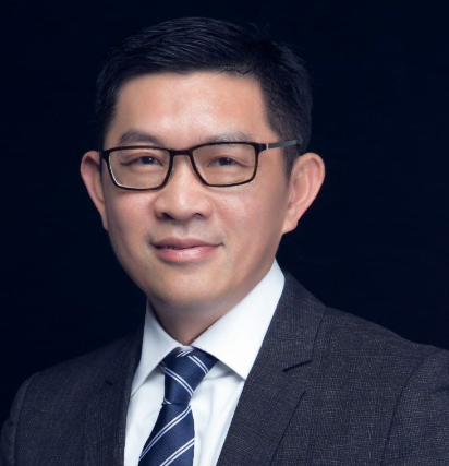 Feng Weiwei, Real Property lawyer